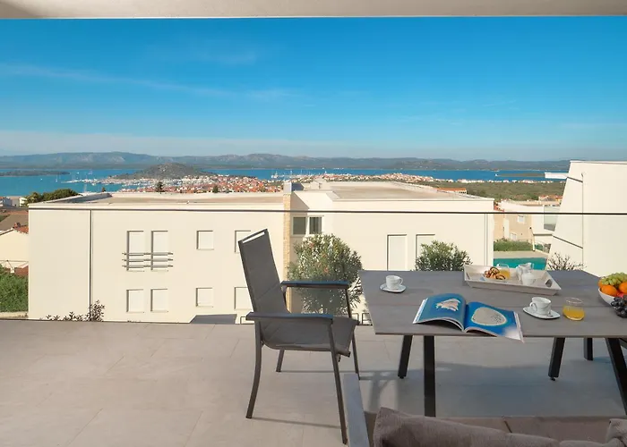 Hillside Panorama View Апартаменты