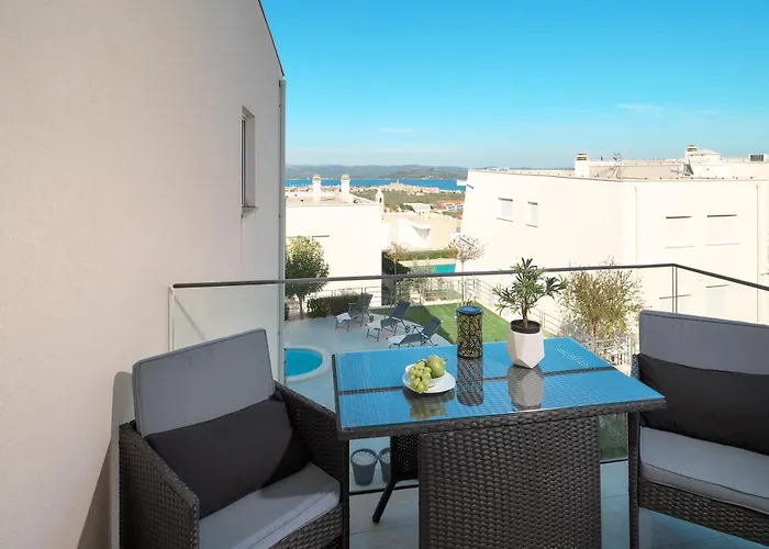 Hillside Panorama View Apartamento *