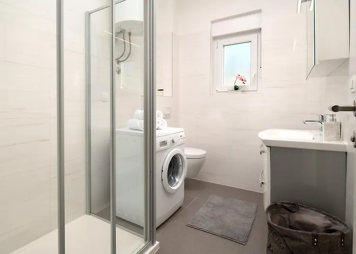 Апартаменты Hillside Panorama View